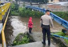 Antisipasi Banjir, Sat Samapta Polresta Mataram Pantau Debit Air di Sejumlah Sungai Kota