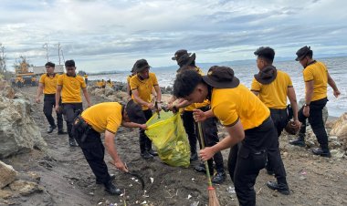Kapolresta Mataram Pimpin Aksi Bersih Pantai Loang Baloq, Dukung Program ASRI dan Bhayangkara PELITA